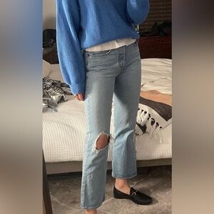 Levi’s straight leg wedgie jeans size 28